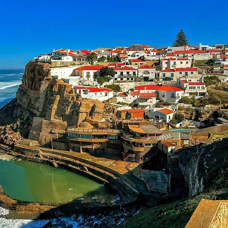 One-bedroom With Balcony In Bolhao Market Porto