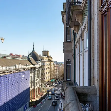 One-bedroom With Balcony In Bolhao Market Apartment Porto