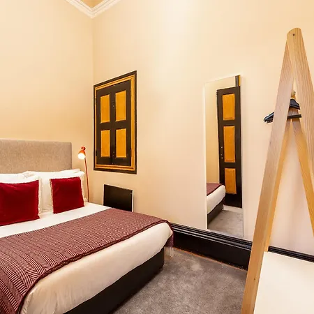 公寓 Cosy In Heart Of