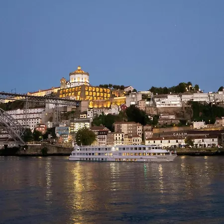 Daire Cosy In Heart Of *